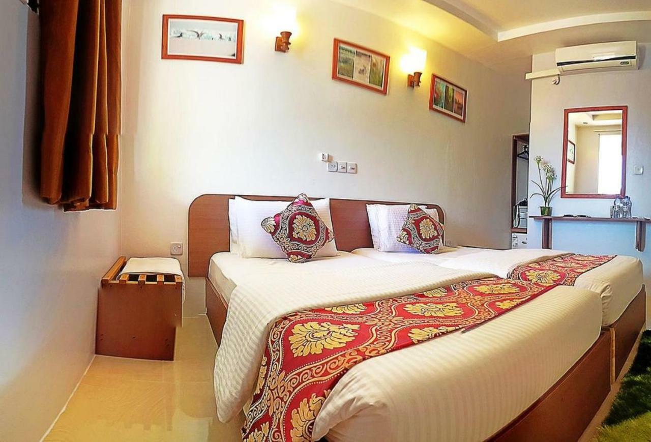 Santa Rosa Maldives Hotel Thulusdhoo Værelse billede