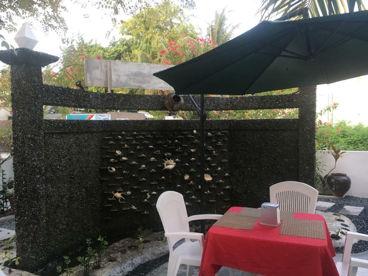Santa Rosa Maldives Hotel Thulusdhoo Eksteriør billede
