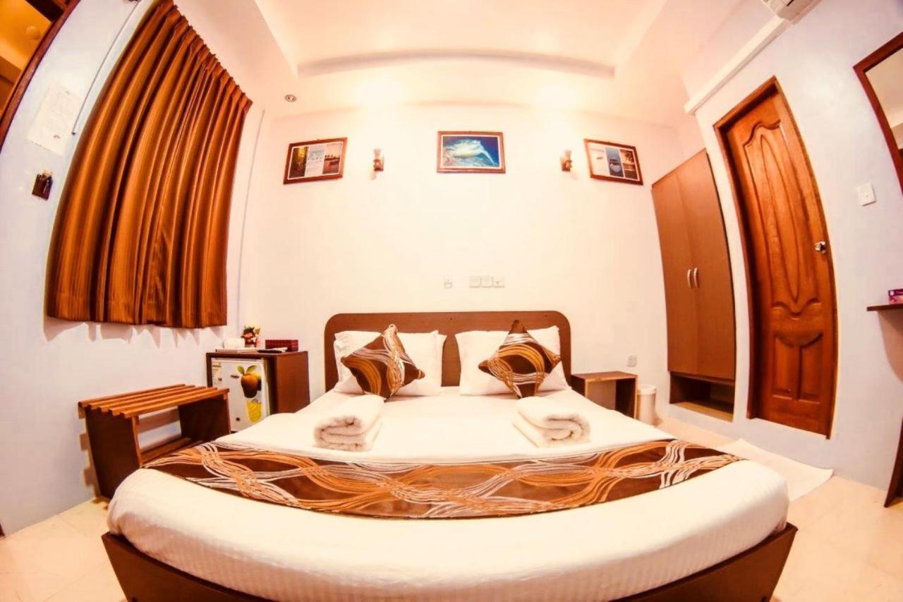 Santa Rosa Maldives Hotel Thulusdhoo Eksteriør billede